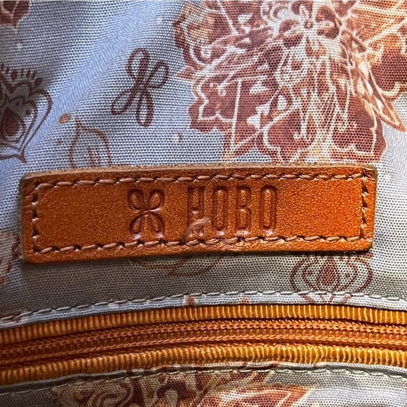 HOBO Merrin Convertible Backpack - Picture 9 of 15